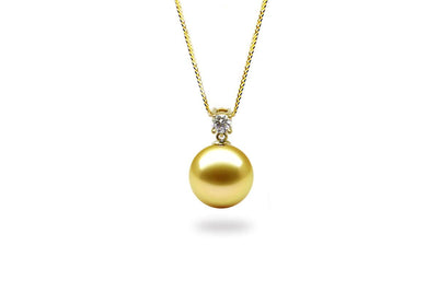 Diamond and A Dangling Pearl: South Sea Gold-Kyllonen