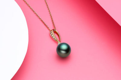 Elegance Black Pearl Pendant-Kyllonen