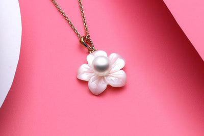 Flower Akoya Pearl Pendant-Kyllonen